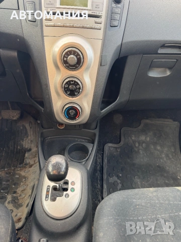На ЧАСТИ Toyota Yaris 1.3 vvt-i 87кс 2007г Автоматик , снимка 10 - Автомобили и джипове - 53449935