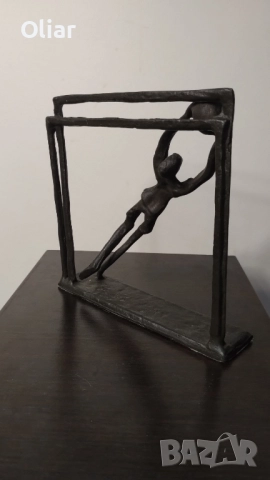 Статуетка на вратар в полет. Метал. , снимка 4 - Статуетки - 51763122