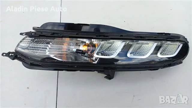 Ляв фар DRL Led халогенна лампа Citroen C3 година 2016 -2023 код 982331308000, снимка 1 - Аксесоари и консумативи - 46844368