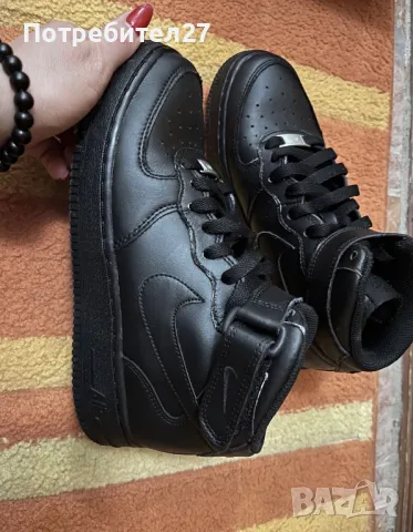 Оригинални! Nike Air Force 1 Mid, снимка 2 - Кецове - 46835360