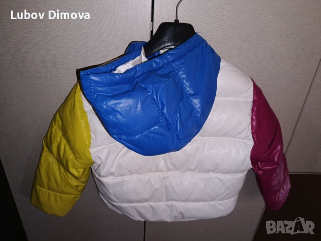 Яке Beneton , снимка 2 - Детски якета и елеци - 51688445