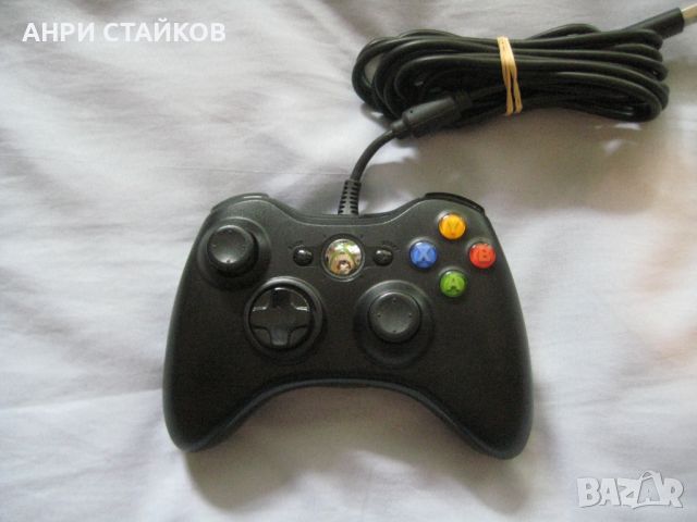  Продавам оригинален жичен контролер за XBOX 360, снимка 1 - Аксесоари - 45539589
