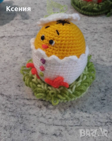 Великденски подаръци. Пиленце момче на тревата. Плетена играчка. Ръчно изработени., снимка 5 - Плюшени играчки - 53747566