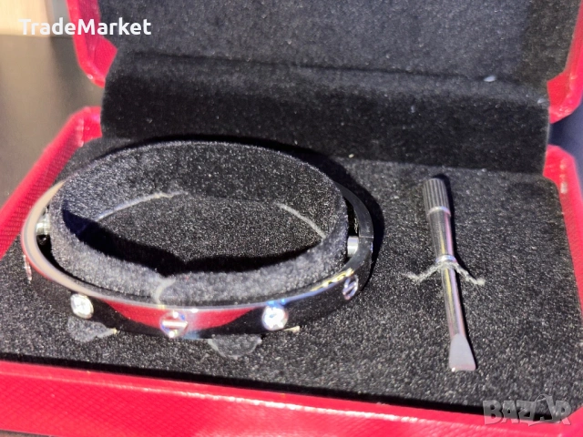Нова Гривна Cartier LOVE в сребърен цвят с пълна опаковка и аксесоари, снимка 4 - Гривни - 54279358
