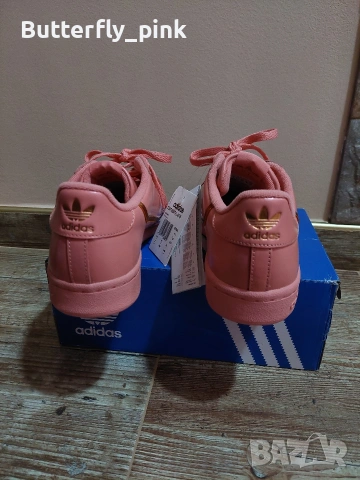 Нови 40 номер ADIDAS оригинални дамски маратонки, снимка 8 - Маратонки - 53358877