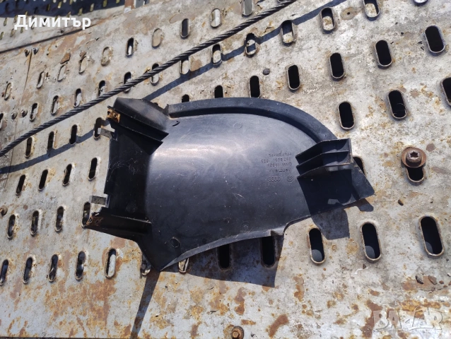 Подкалник Долна Част Преден Десен За Фолксваген Пасат Б3 1993г / VW Passat B3 1993y, снимка 2 - Части - 53795056