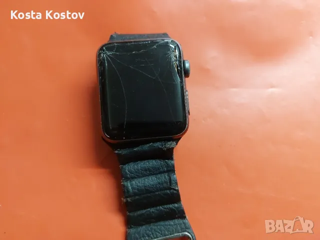 apple watch series 3, снимка 2 - Смарт часовници - 48184710