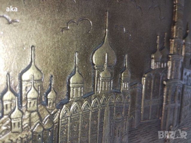 Голямо Пано, Гипсова отливка картина Кремъл Москва 50-32 см.3,200кг., снимка 3 - Картини - 46292023