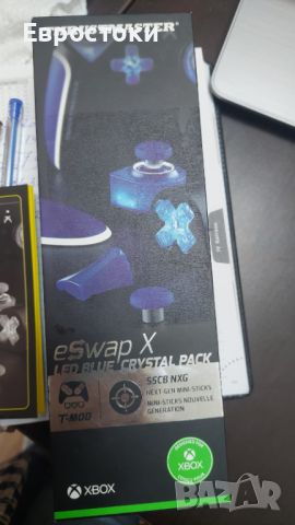 Thrustmaster eSwap X LED Blue Crystal Pack мини-стикове съвместими с XBOX Series X/S, PC , снимка 7 - Аксесоари - 46336574