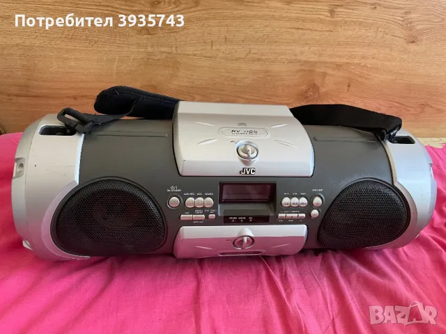 JVC Boombox - RV - B55 Japan, снимка 2 - Радиокасетофони, транзистори - 47040942