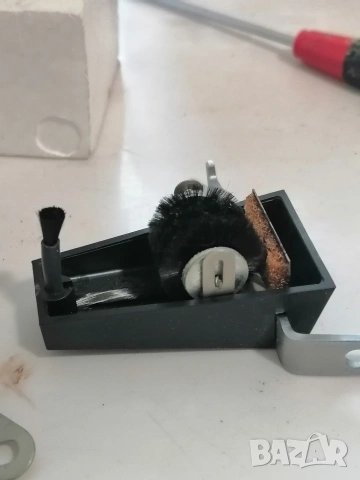 Устройство за почистване на грамофонни плочи , снимка 5 - Грамофонни плочи - 54013531