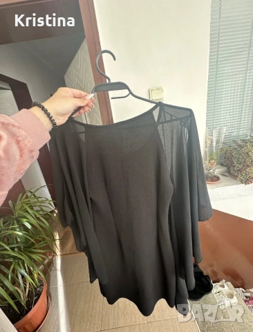 Къса черна рокля по тялото с ефектни ръкави, снимка 2 - Рокли - 53111970