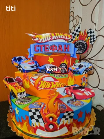 Картонена торта Хот уилс , снимка 1