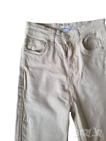 Дамски дънки Stradivarius, снимка 4 - Дънки - 51911119