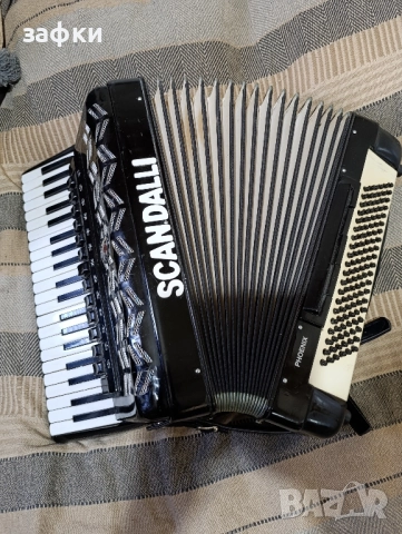 Акордеон, снимка 2 - Акордеони - 51565044