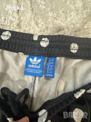 Дамско долнище Adidas, снимка 3 - Клинове - 47472872