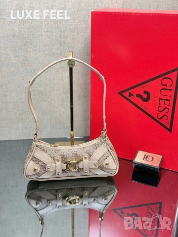 GUESS ⚜️Дамски Чанти , снимка 4 - Чанти - 53622861