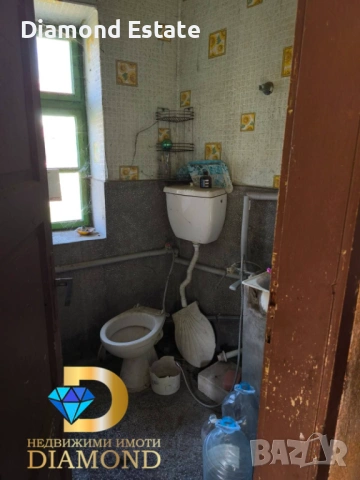 Едноетажна къща в село Динево, обл. Хасково, снимка 17 - Къщи - 54118057