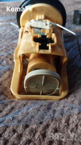 Горивни помпи резервоар BMW E46 320d