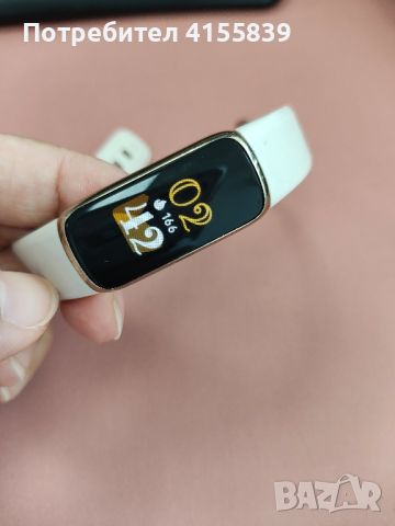 Фитнес гривна Fitbit Luxe , снимка 1 - Смарт гривни - 46507860