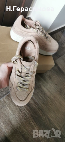 Кецове UGG 38 номер, снимка 5 - Кецове - 52461456