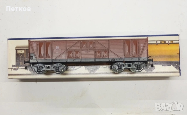 Товарен вагон четириосен Piko мащаб H0, снимка 4 - Колекции - 52102271