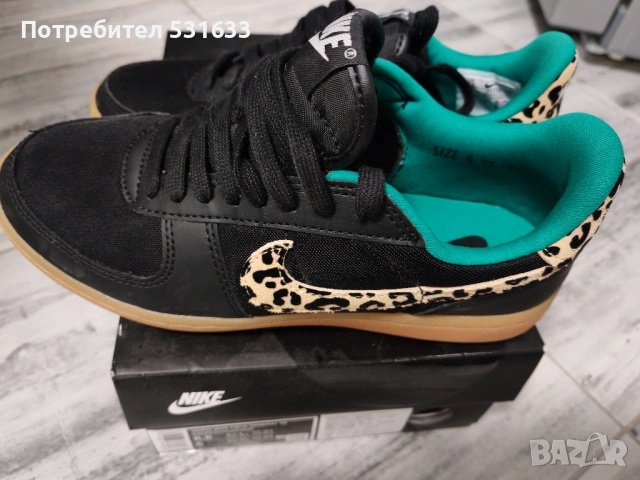 Маратонки Nike 37.5