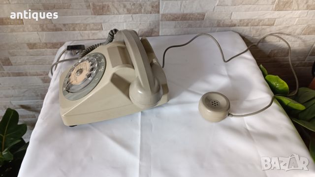 Стар телефон със шайба и две слушалки - CTD PARIS S63 - 1970" година, снимка 4 - Антикварни и старинни предмети - 45944650