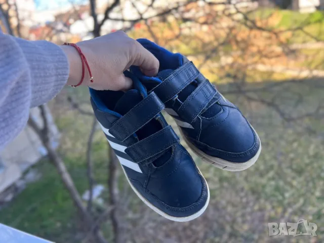 Adidas AltaSport — номер 35, снимка 3 - Детски маратонки - 48090418