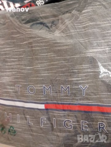 Tommy Hilfiger мъжка тениска , снимка 1 - Тениски - 46769411