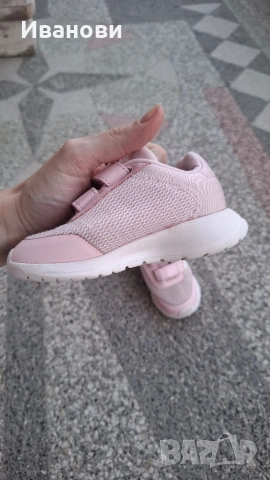 Розови маратонки Адидас за момиче, 22 номер, снимка 4 - Детски маратонки - 53991099