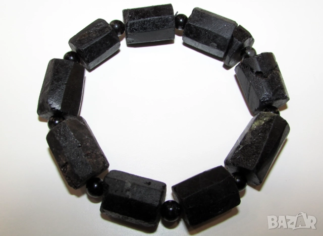 Топ качество черен турмалин 76гр. , снимка 2 - Гривни - 51693080