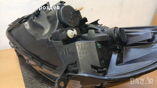 Оригинален десен фар за Renault Clio IV/ Рено Клио (2013-2016г), снимка 16 - Части - 46681514