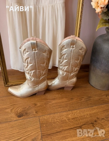 Дамски златни ботуши- вашето бужу за сезона, снимка 5 - Дамски ботуши - 54084852