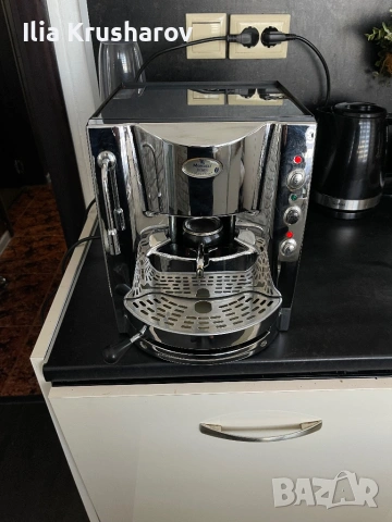 Кафемашина Montazzi ITALY за хартиени дози, снимка 2 - Кафемашини - 53835603