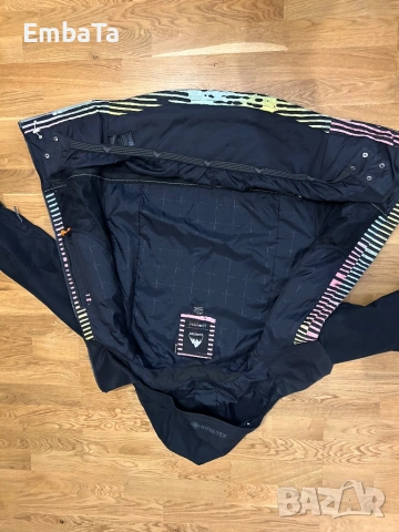 Ски сноуборд яке Burton XS GoreTex, снимка 4 - Зимни спортове - 53373390