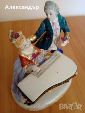  Порцеланова статуетка Маркирана, снимка 8 - Статуетки - 50903014