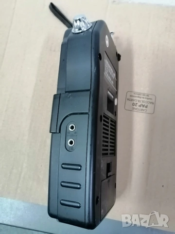 "Летищно" радио Albrecht Aitcontrol M8, снимка 4 - Радиокасетофони, транзистори - 53610615