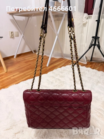 Чанта Guess , снимка 3 - Чанти - 52641735