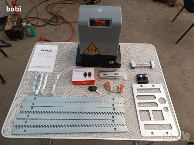 Механизъм с мотор  за плъзгаща портална врата Vevor , Товароносимост 600 кг, снимка 4 - Други - 53834624