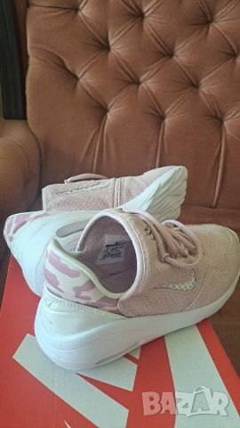 Nike НОВИ 40€, снимка 5 - Маратонки - 54300190