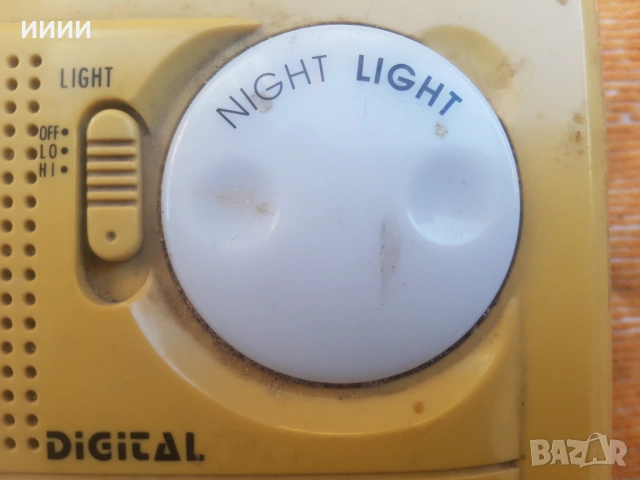 Радио часовник будилник с лампа и аларма BOSS, снимка 8 - Радиокасетофони, транзистори - 53447145