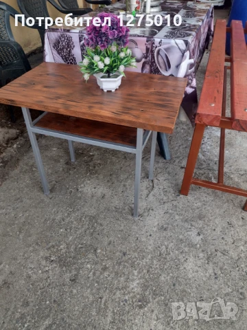  Градинска Маса със метална конструкция 