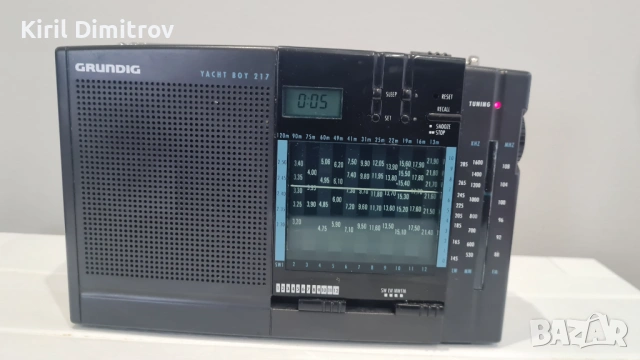 Grundig Yacht Boy 217 – всевълново радио с калъф, снимка 3 - Радиокасетофони, транзистори - 53120589