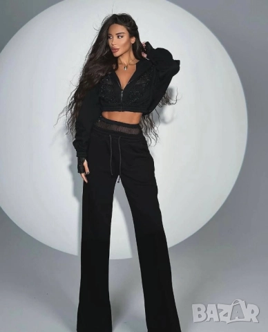 дамски екип, снимка 2 - Спортни екипи - 51700164