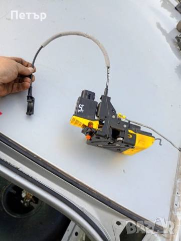 Задна дясна брава Volvo S60 V70 XC70 XC90 30699756 