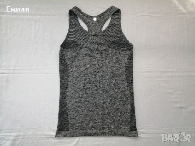 Nike DRI-FIT оригинален дамски спортен потник р-р XS, снимка 12 - Потници - 46736352