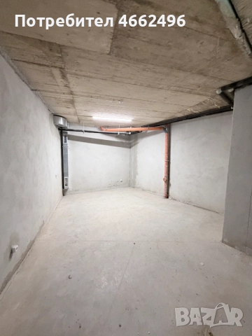 ПРОДАВАМ ГАРАЖ НОВО СТРОИТЕЛСТВО В 9-ТИ КВАРТАЛ, снимка 3 - Гаражи и паркоместа - 52563454