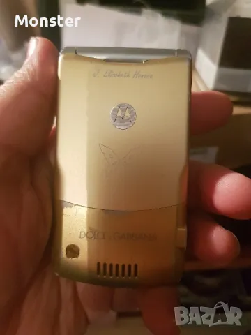 Motorola V3i  Dolce &Gabbana  Gold, снимка 6 - Motorola - 50424671