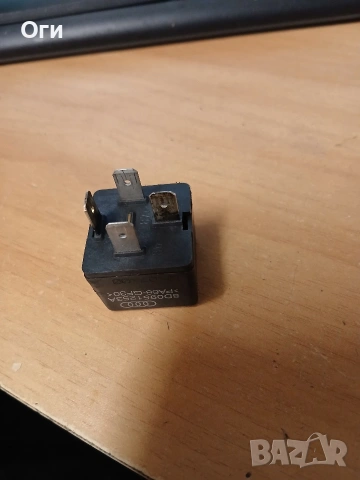 Реле за Ауди и Фолксваген 8D0951253A №373, снимка 3 - Части - 53511235